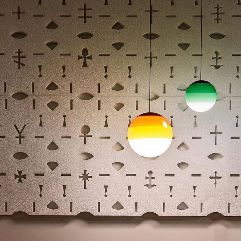 北欧创意彩色玻璃客厅吊灯现奶代简约风床头餐厅台吧装油饰731小