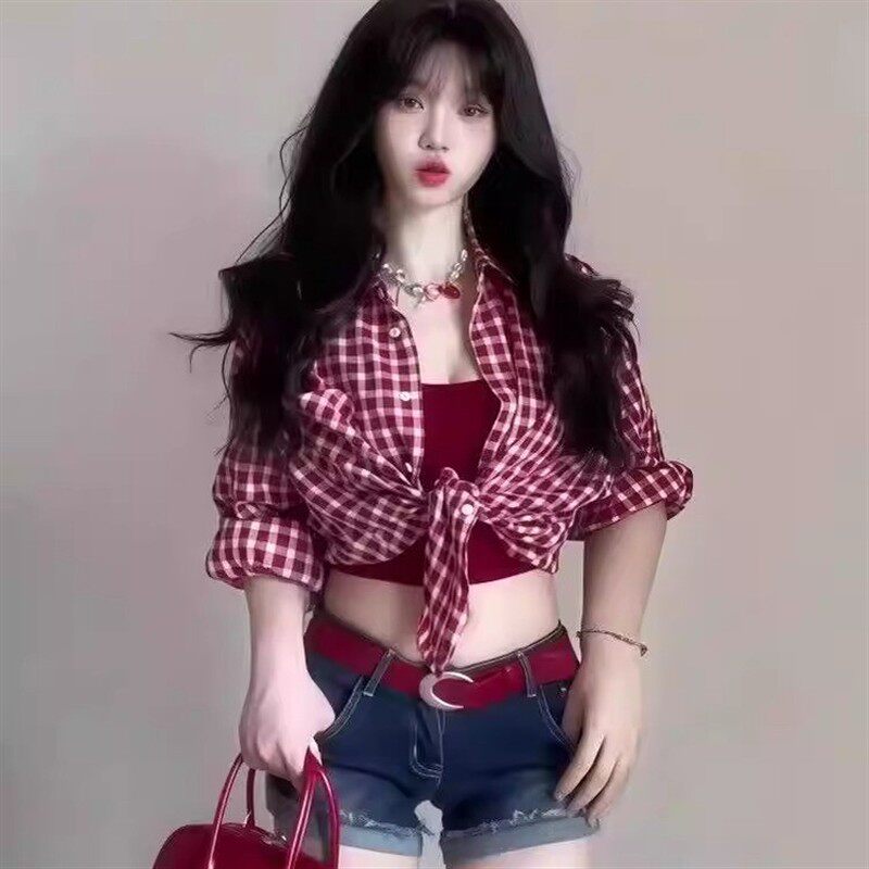 套装女2025新款夏季韩系辣妹穿搭防晒格子衬衫吊带牛仔短裤三件套