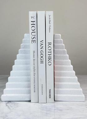 阶梯板书架楼梯靠欧书摆件北现代简约家居客厅样房PVC书房酒店饰