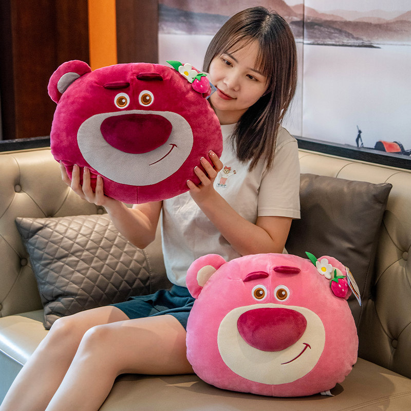 草莓熊抱枕沙发客厅靠背午睡枕靠枕办公室靠背垫宿舍枕头车用女