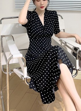 红色波点雪纺中长款连衣裙夏短袖法式甜美V领a字裙复古收腰显瘦