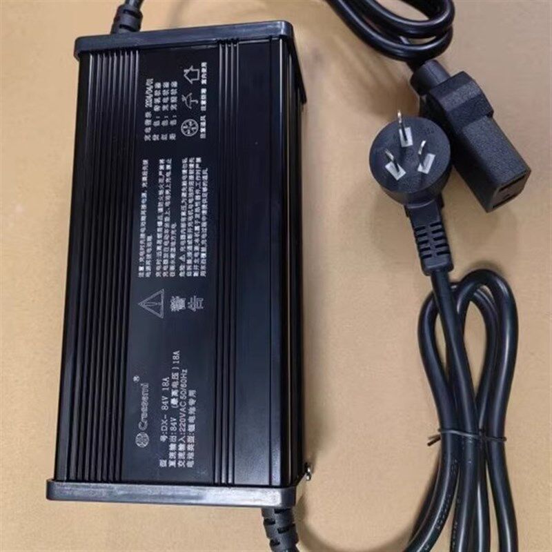 电动四轮车充电器充电机锂电池充电器新能源灌胶工艺24V48V60V72V