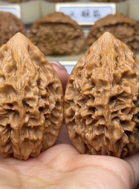 高货精品玩FNV核桃招财收藏级然野生文老年人天盘核桃女士手把鼠