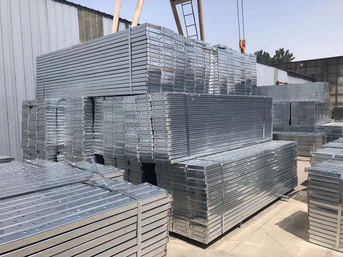 高档热镀锌钢跳板加厚建筑工地钢踏板脚手架铁跳板冲孔板2米3米4