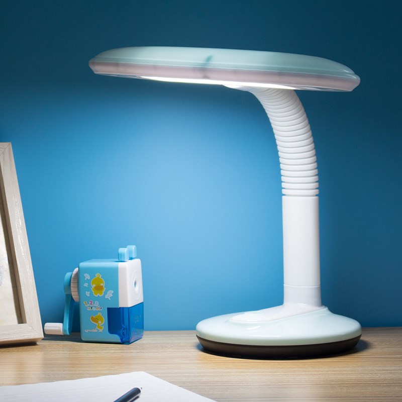 家用LED台灯护眼书桌儿童小学生学习插电式保视力家用宿舍写字灯