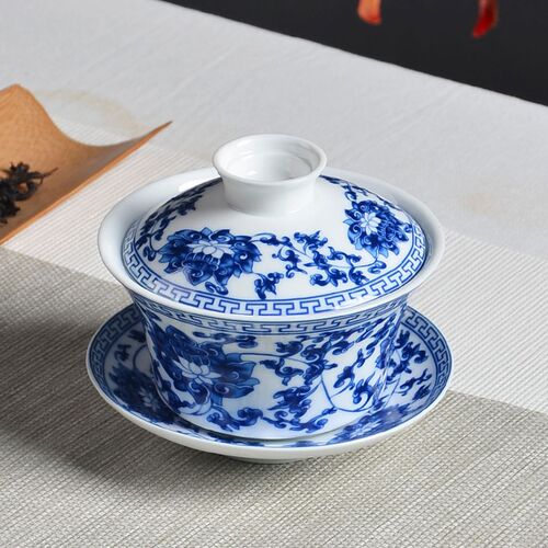 盖碗大号青花瓷三才杯陶瓷敬茶碗三炮台釉下彩山水功夫茶具白瓷