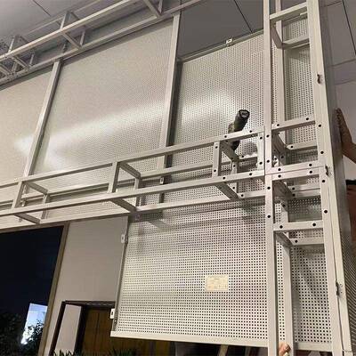 吊楣冲镀板超穿市锌装饰洞洞板镂空发光孔板鲜风超市多DNF孔孔板