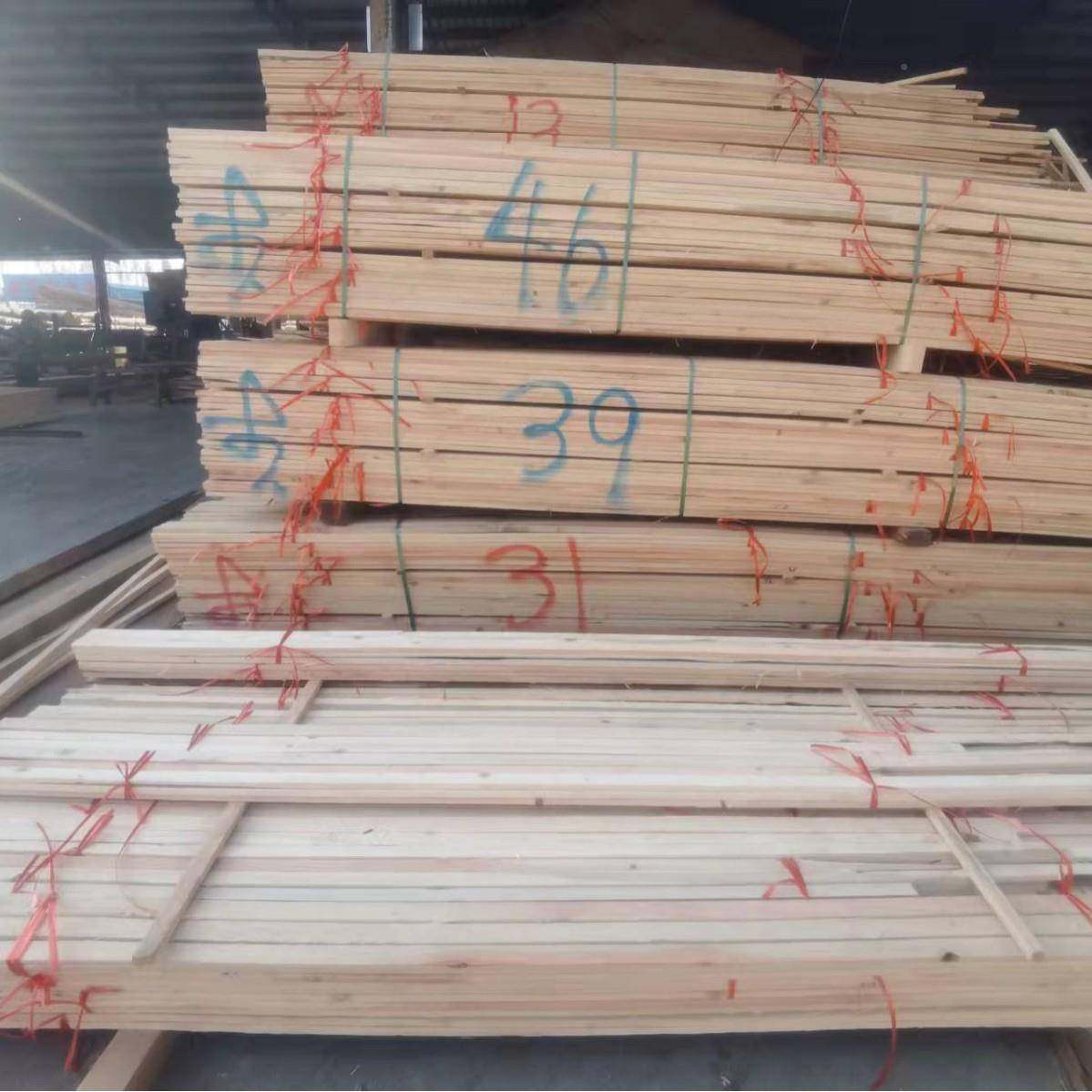 松条建筑木方木木龙骨托工JOK地木方盘料床料包装板箱料