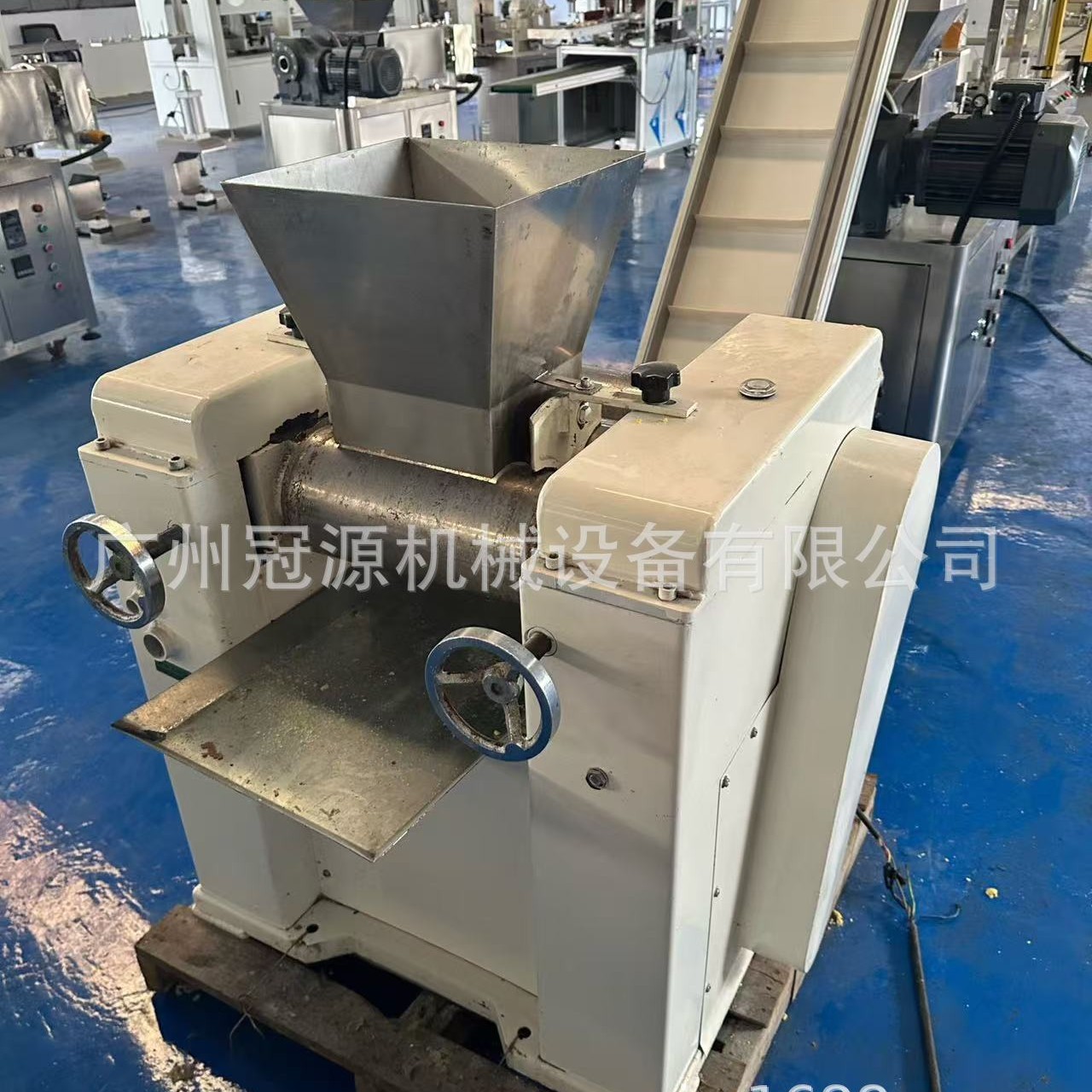小型香皂肥皂生产设备研麿机