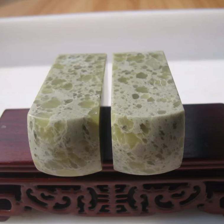 青田石葡萄冻蜂窝石3*3*8CM圆头印章一对金石篆刻石料印章石送盒