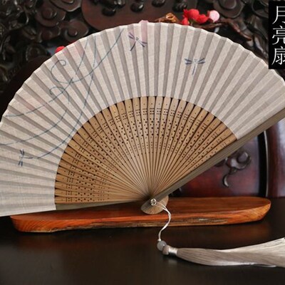 月亮扇高档7寸女扇男扇复古风折扇棉麻布扇夏季日用扇蜻蜓飞舞