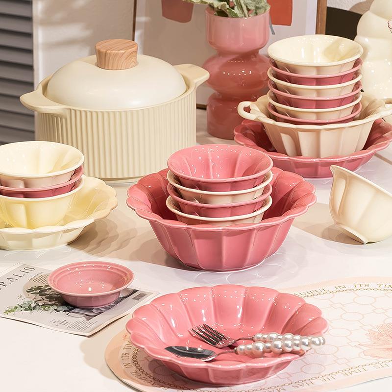 花瓣子碗碟套装高颜值组好看的陶瓷餐具合CVX多巴胺花韵米饭碗盘