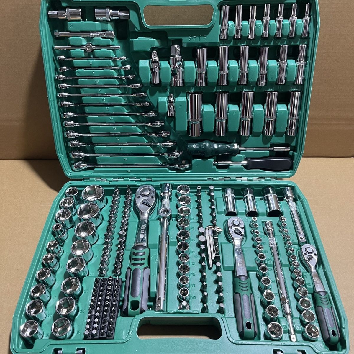 151件套汽修工具套装套筒扳手组合工具修车工具汽车维修工具包邮