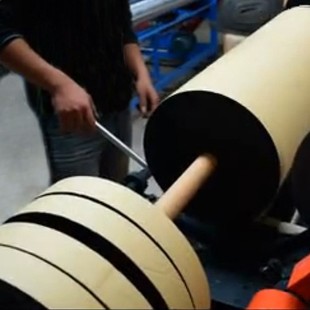 深黑色自粘植绒布1.2mm加厚加密带胶绒布手工diy布料包装防磨耐用