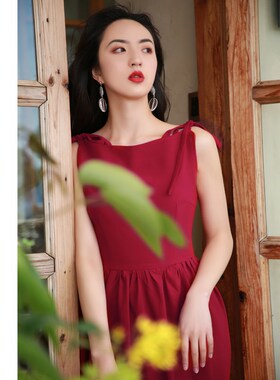 JUJU法式复古桔梗裙一字领酒红色中长裙油感画气质女神连衣裙夏季