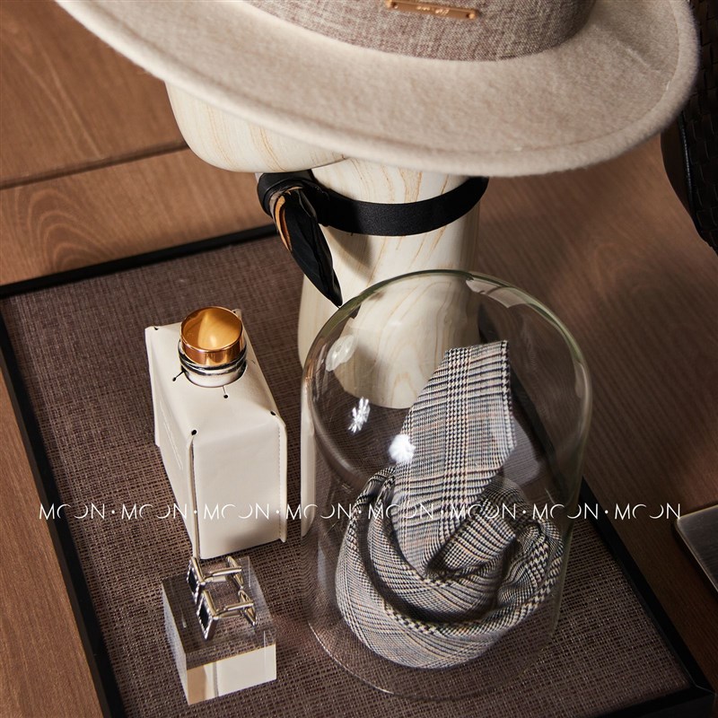 MOON慕空间样板房衣帽间男士梳妆台摆件头模领结软装饰品摆设道具