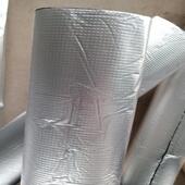 开口自粘橡塑管防火OML阻保燃隔热橡塑管橡减震温塑管