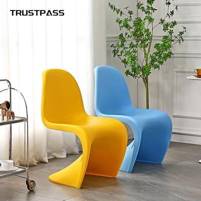 潘T-303东椅塑料闲椅椅餐S型塑料姆斯椅伊子休设计师款时尚餐椅