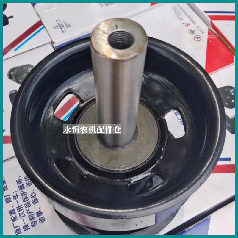 洋马82/85/1180支重轮总成改装加大3个306轴承带支重轮轴总成