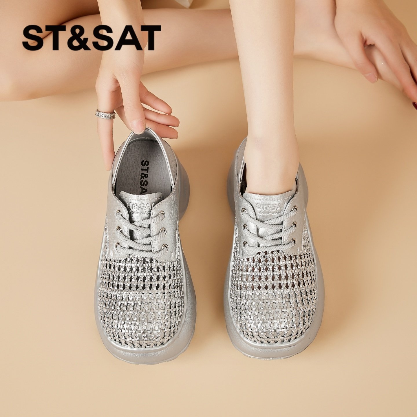 星期六厚底增高8.5cm小个子休闲老爹鞋透气百搭时尚女士旅游鞋子