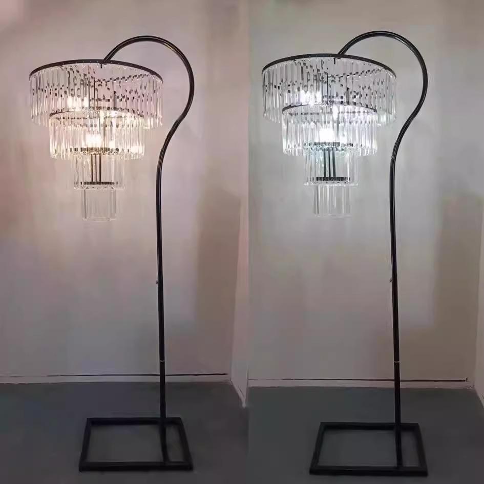 新款婚庆道具压克力水晶冰条路引灯舞台布置创意灯具T台装饰道具