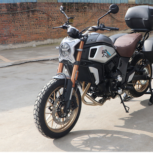 防摔杠竞技杠保护杠改装 700CLX前护杠 X700保险杠 适用于春风CL