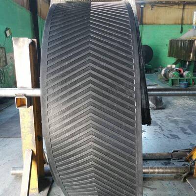 橡胶BRF耐输带铺地面房顶车底胶板人传字送花纹夹线防滑磨送带橡