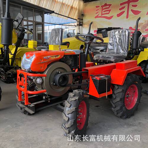 微型拖拉机 15马力小型拖拉机两驱运输播种多功能 土豆收获拖拉机