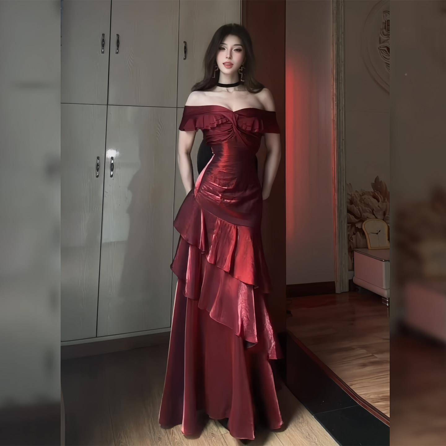 复古风一字肩女酒红色连衣裙夏YKG宴边会礼服字长裙收A腰荷叶气质