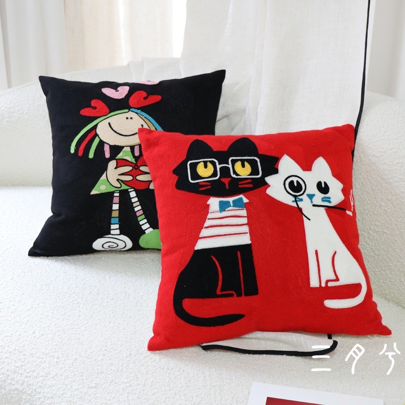 卡通抱枕靠垫办公室沙发靠枕可爱靠背汽车客厅家用床头全棉腰靠垫