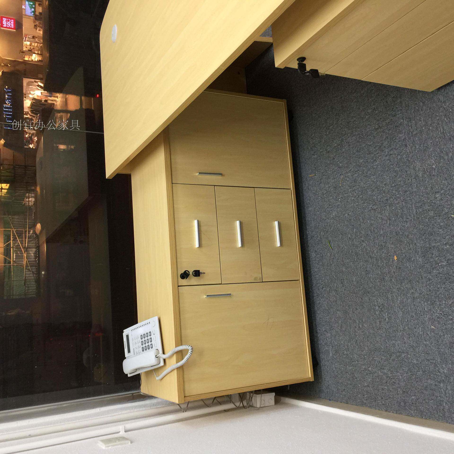 深圳总办桌主管经理桌老裁板办公桌JJS椅组现代简约大班台合公家