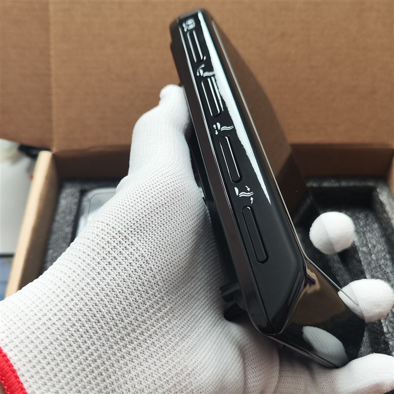 腾势D9二中排座椅屏幕按键总成老2223款实体物理座椅调节中门开关