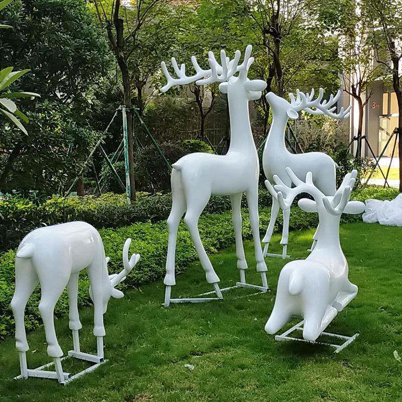 户外小草地坪玻璃钢麋鹿雕塑公区园绿装饰卡通仿真动物景GDC观摆