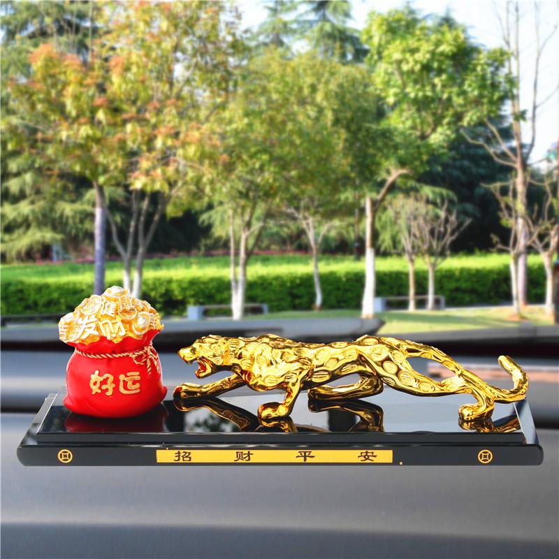 创意猴子孙悟空汽车香水摆件小车车载香薰招财保平安车内装饰用品