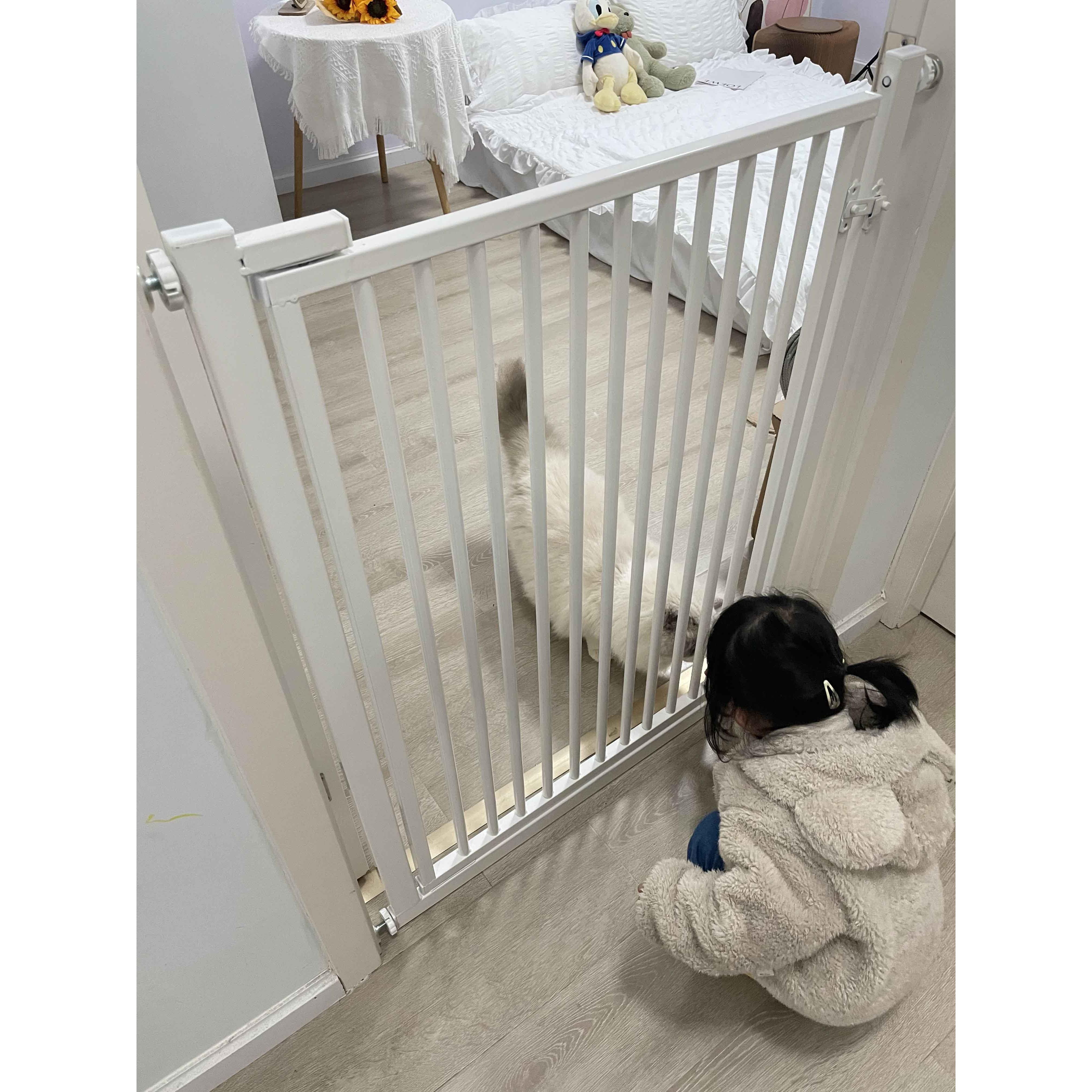楼梯口护栏婴儿童安全门栏防护宝宝围栏宠物栅栏厨房阳台隔离门栏