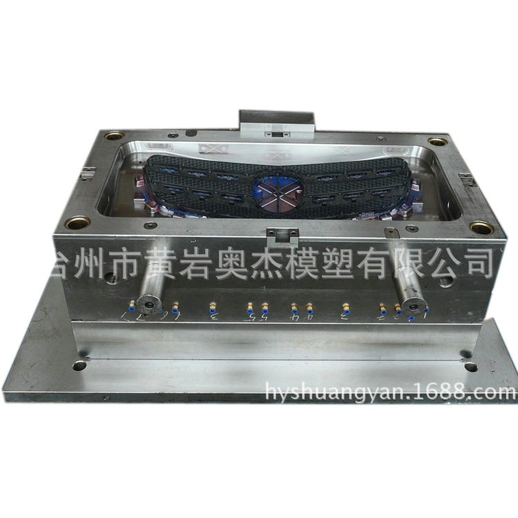 厂家直销汽车尾灯模具汽车扎带模具汽车车灯模具车模具可定制