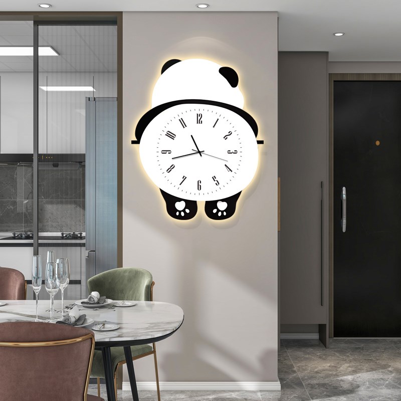 2024新款熊猫钟表挂钟客厅餐厅背景墙时钟挂画现代简约创意钟表