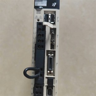 议价安川400W伺服驱动器SGD7S 2R8A10A002适用