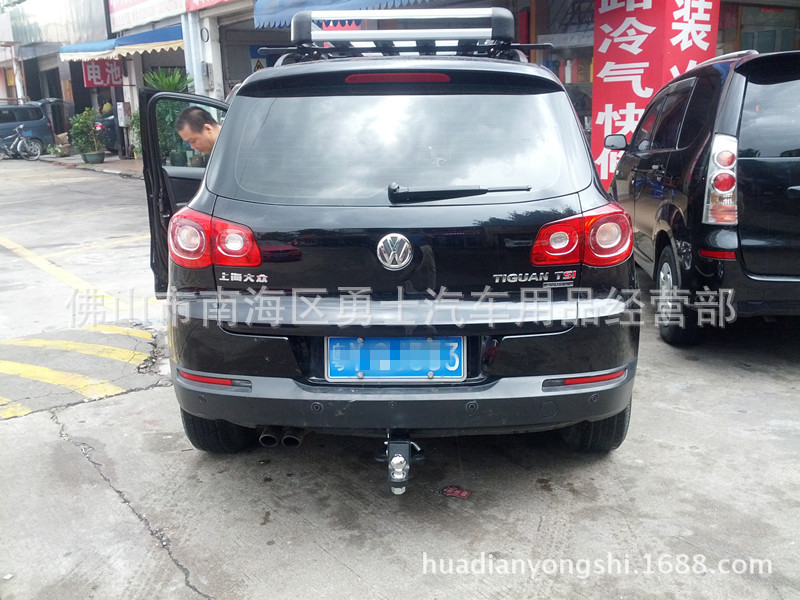 途观美式方口后拖杠加强防撞梁