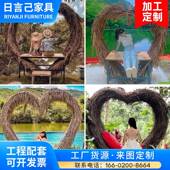 户外秋千椅景点打TIA卡爱心鸟吊巢悬挂带灯摇意式 摇椅悬挂创带灯