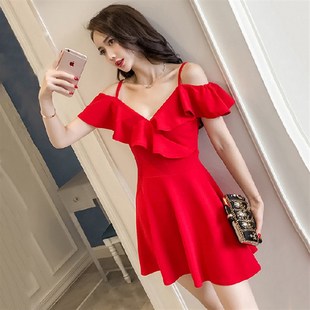 胖妹妹大码性感一字肩裙子夏装2025露肩气质收腰修身吊带连衣裙子