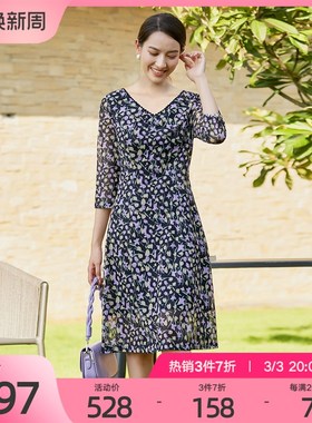 歌蒂诗春新款气质休闲简约收弹力网纱碎花连衣裙女1D12L1061