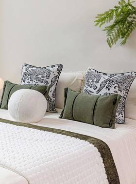 现代简约样板房床品绿色白色抱枕靠垫轻奢酒店家具展厅软装11件套