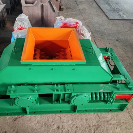 建筑垃圾破碎制砖齿辊破碎煤矸石狼牙破防爆电机煤矿用碎煤机厂家