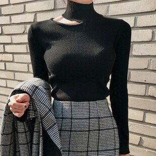 秋冬漏洞挖肩针织衫挂脖露肩上衣女性感长袖加厚高领打底毛衣锁骨