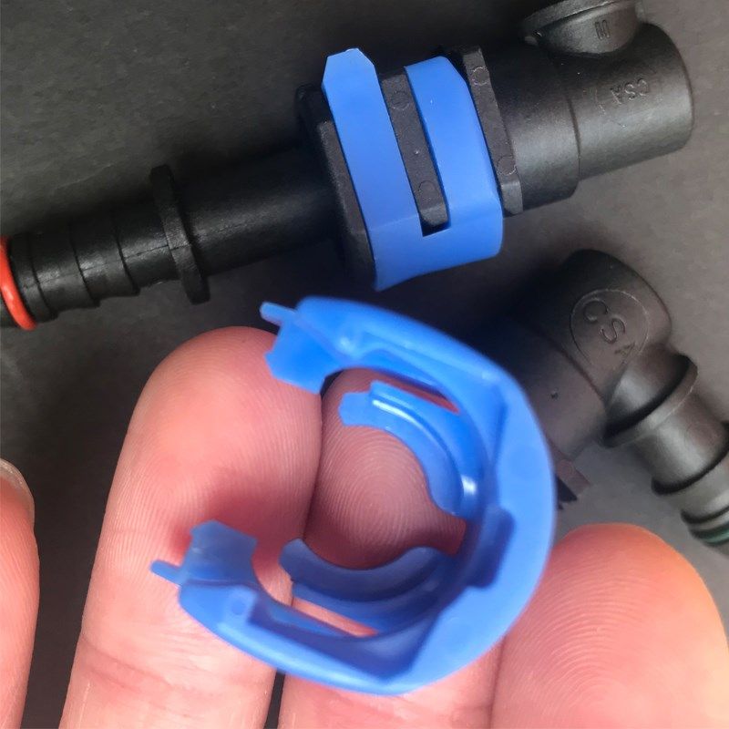燃油管接头适用别克汽车英朗刹车电子真空助力泵弯头接口卡扣卡子