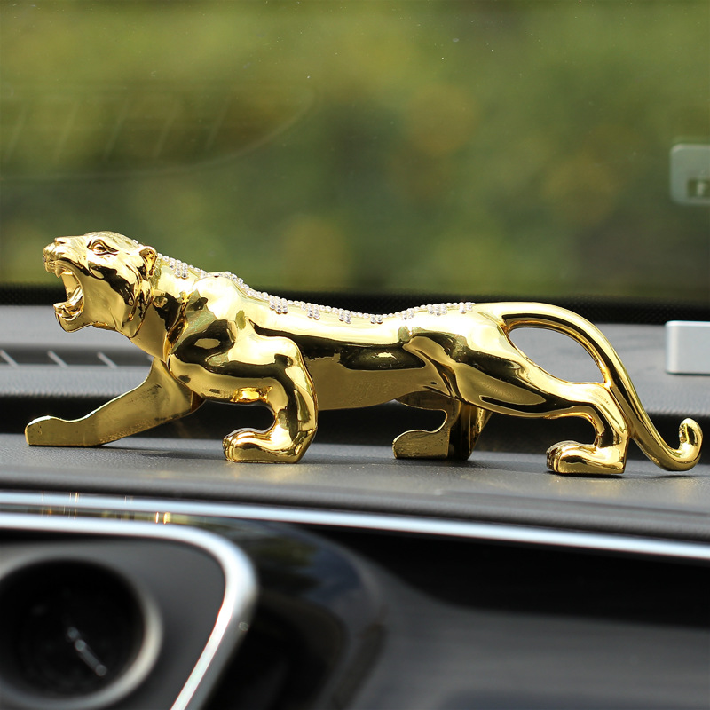 特大号老虎汽车香水摆件装饰个性创意车载香水高档男车内饰品摆件