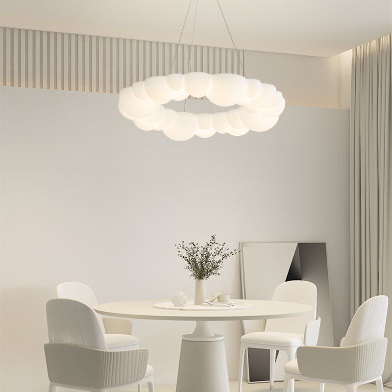 2023新款法式奶油客厅灯现代简约大气卧室温馨浪漫泡泡云朵吸吊灯