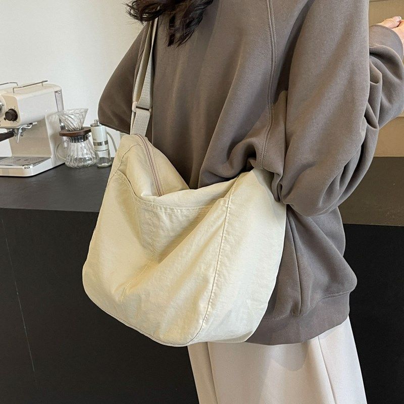 简约休闲大容量帆布包包女2024新款秋冬纯色斜挎包百搭通勤单肩包,箱包皮具/热销女包/男包,通用款女包,淘宝优惠券,粉丝福利购,淘宝优惠卷