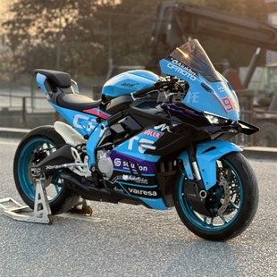 适用春风675SR改装一体式头罩 竞技风挡 加高前挡风无损直上配件